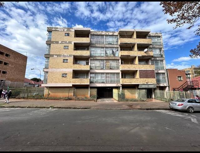 2 BEDROOM APARTMENT FOR SALE IN BEREA